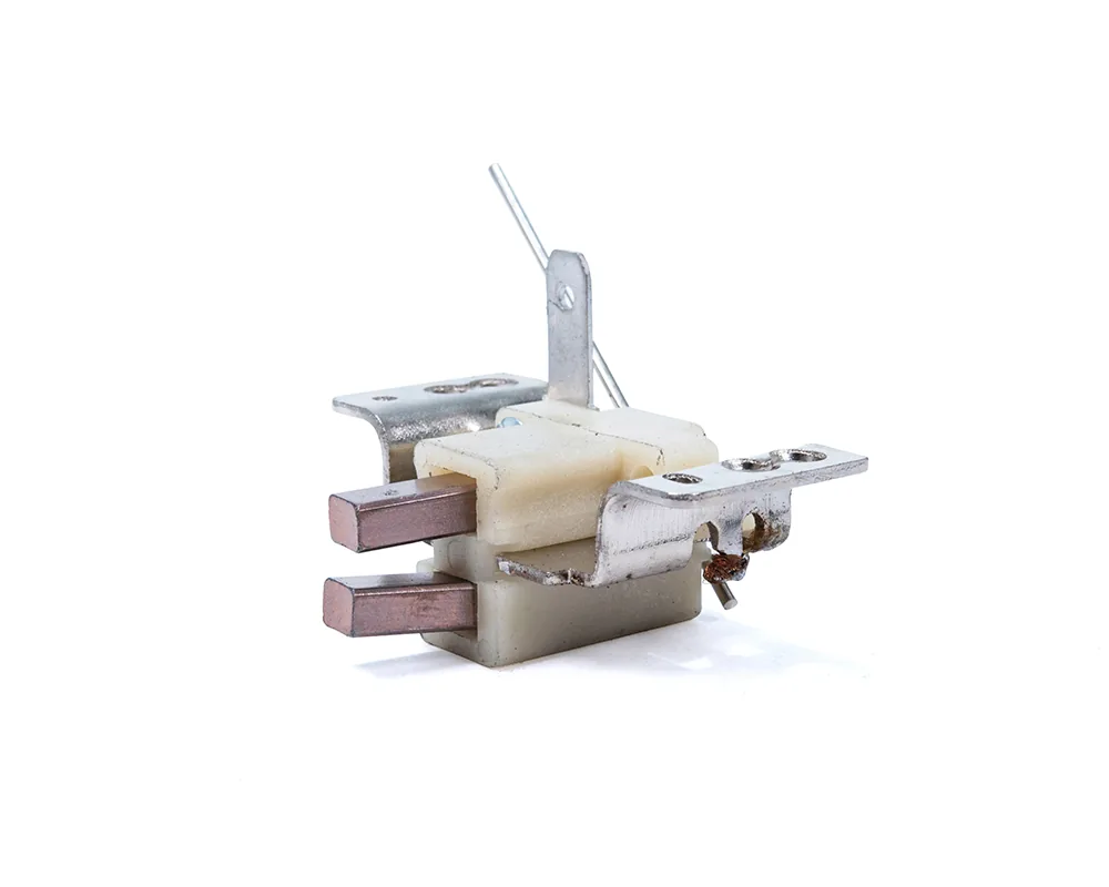 Porta Carbon Para Alternador Motorola ( 1 Terminal ) ( 3-15 ) TOTAL PARTS 02546