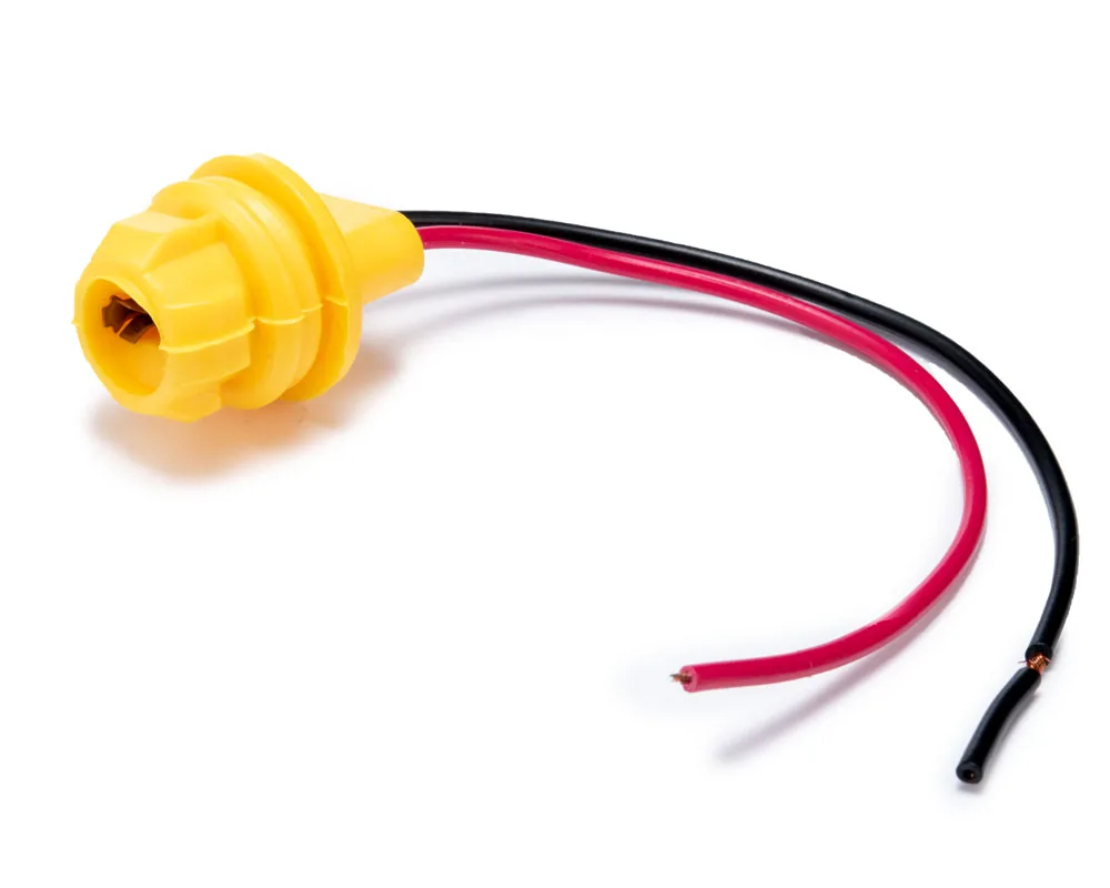TP-06646 — ARNES ( CONECTOR ) SOCKET ( UNIVERSAL ) PARA FOCO PELLIZCO LATERAL... TOTAL PARTS 06646