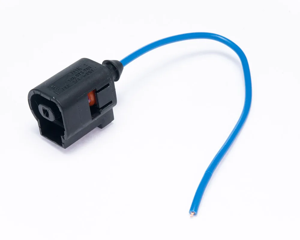 TP-39933 — ARNES / CONECTOR PARA BULBO DE ACEITE VW JETTA TOTAL PARTS 39933