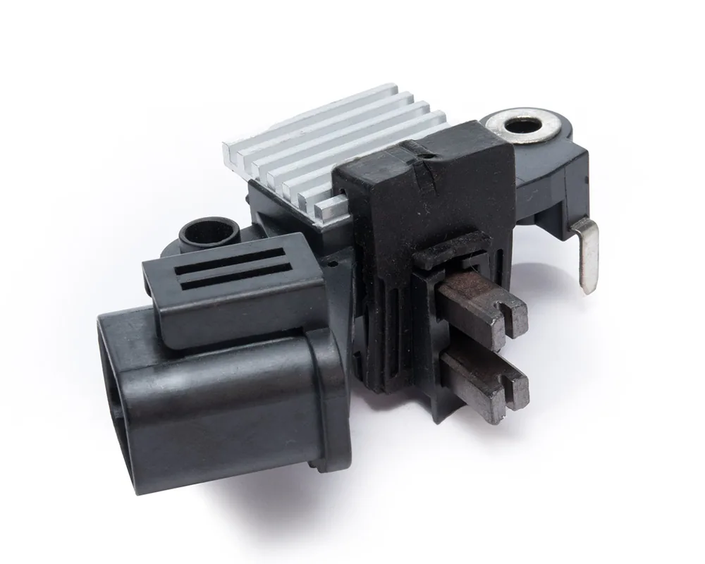 TP-41962 — Regulador Para Alternador Hitachi TOTAL PARTS 41962